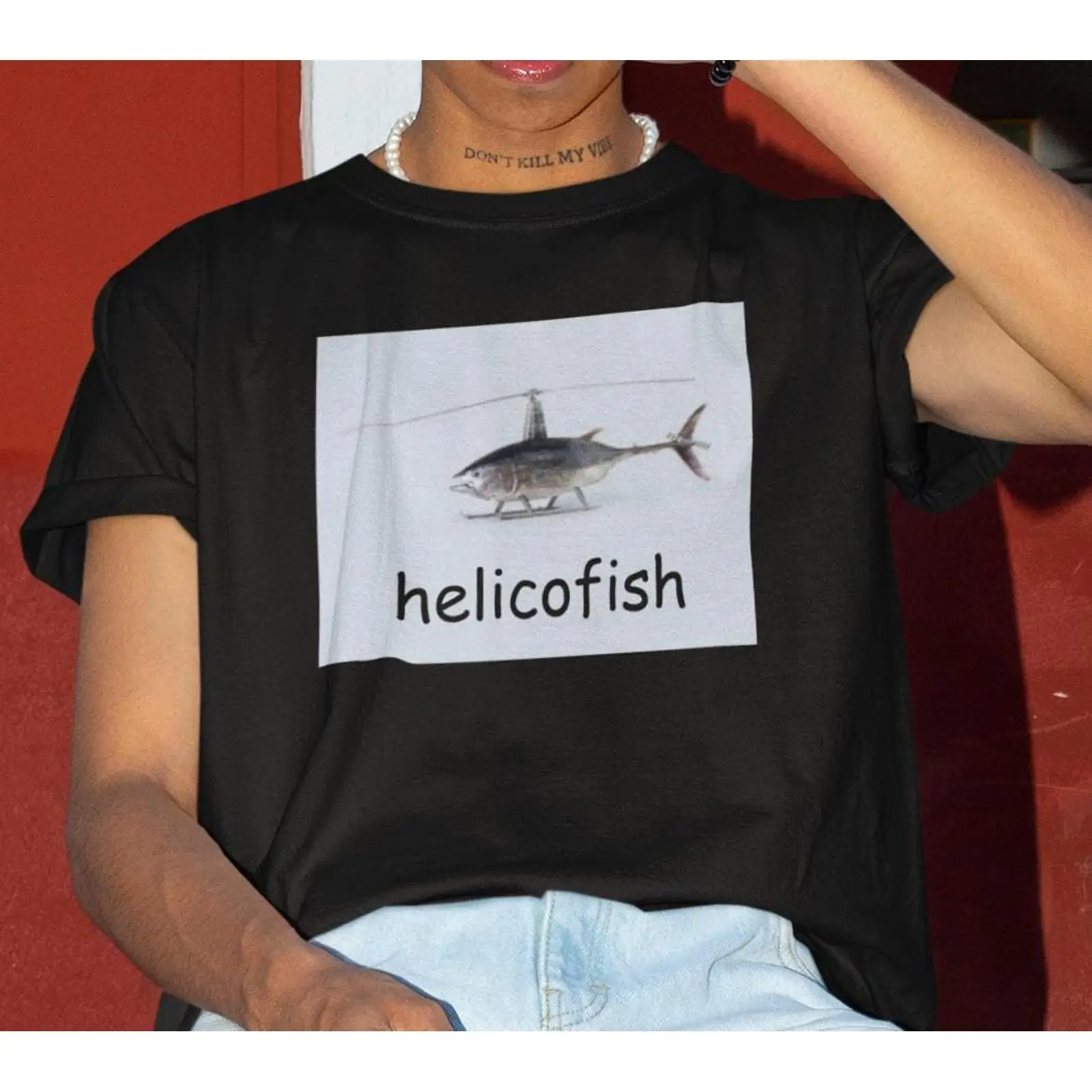 Camiseta Helicofish com meme e - Vintage Fashion Gen Z avaliação e preço