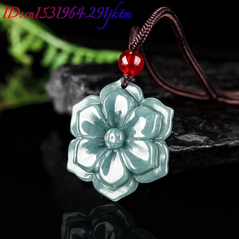 Colar com Pingente de Flor de  - Vintage Fashion Luxury avaliação e preço