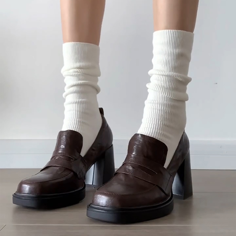 Estilo universitário feminino  - Vintage Fashion Style Female avaliação e preço